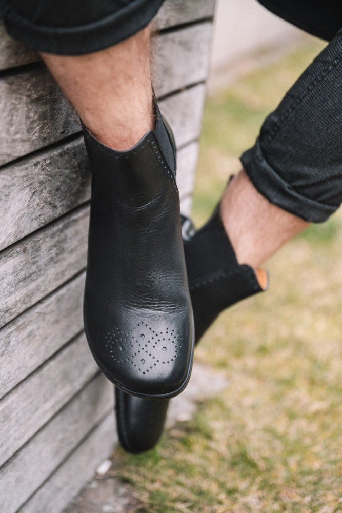 Osake Brogue Black