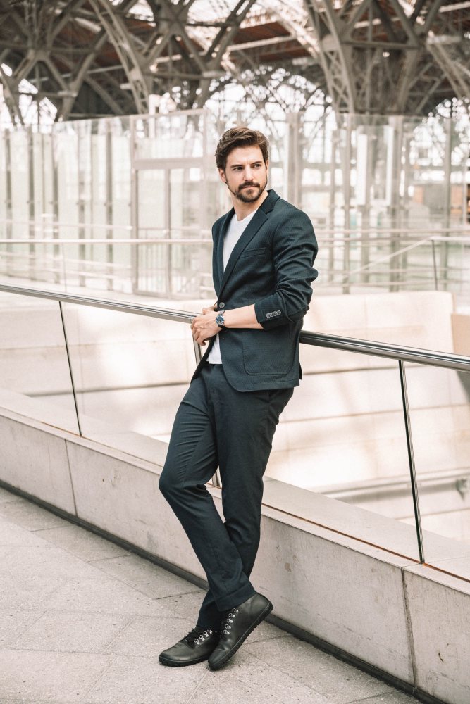 Exppeq-musta vedenpitävä