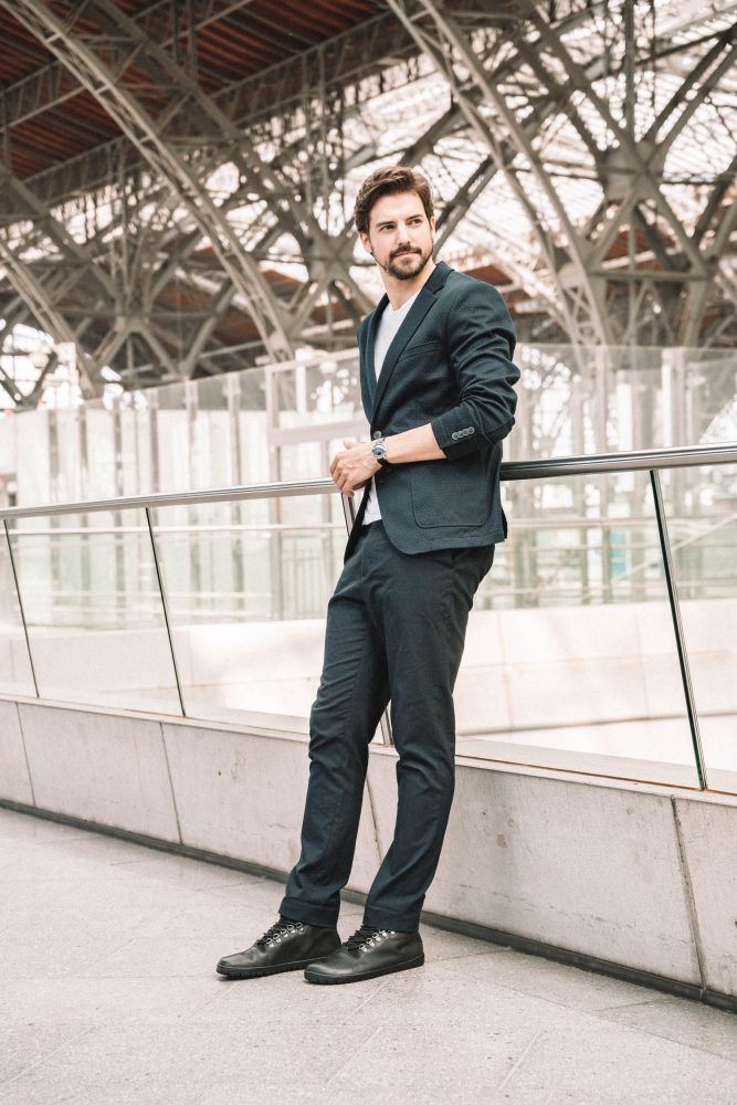 Exppeq-musta vedenpitävä