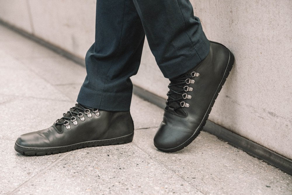 Exppeq-musta vedenpitävä