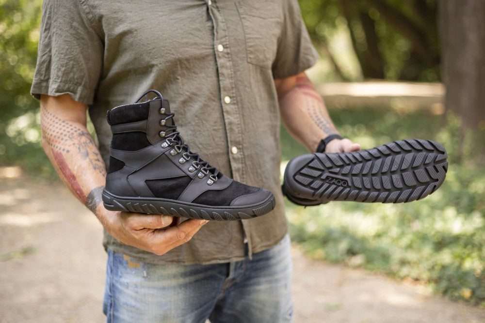 Explorer Black Waterproude