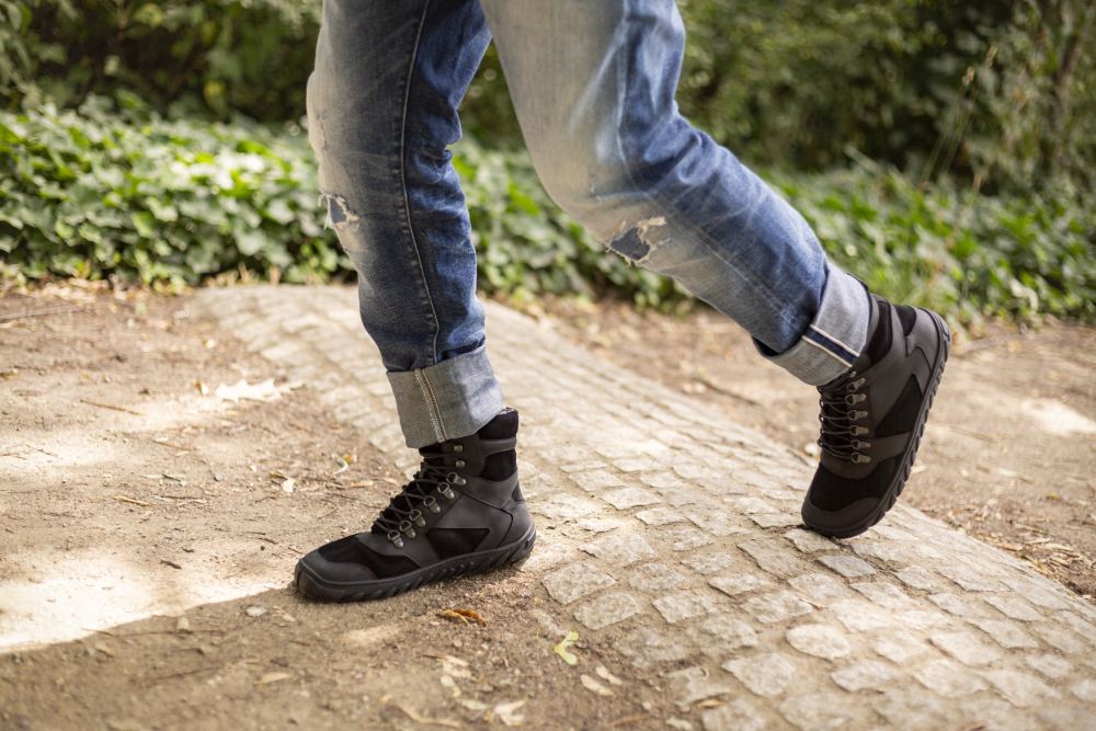 Explorer Black Waterproude