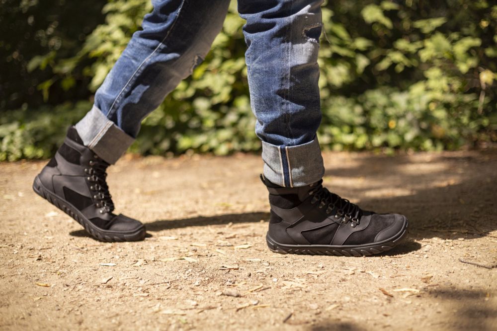 Explorer Black Waterproude