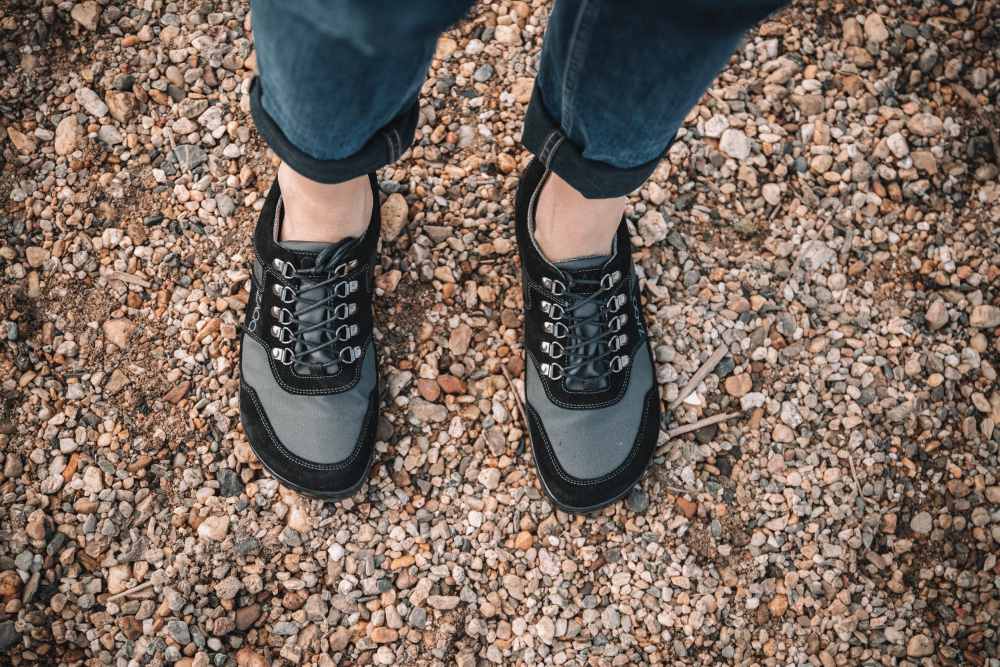 Hiqe matala musta vedenpitävä