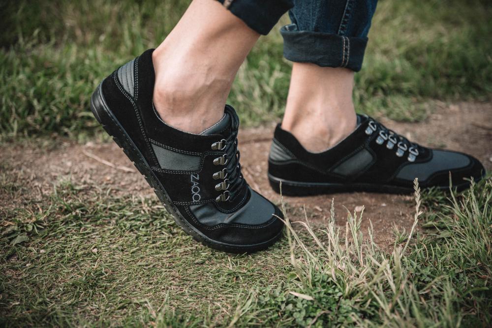 Hiqe matala musta vedenpitävä